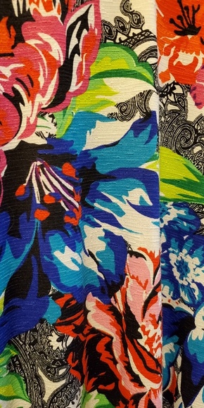 Colorful blouse - Picture 2 of 7